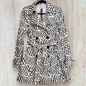 VERTIGO Paris Infinity Symbol Ivory Black Abstract Print Trench Rain Coat Jacket